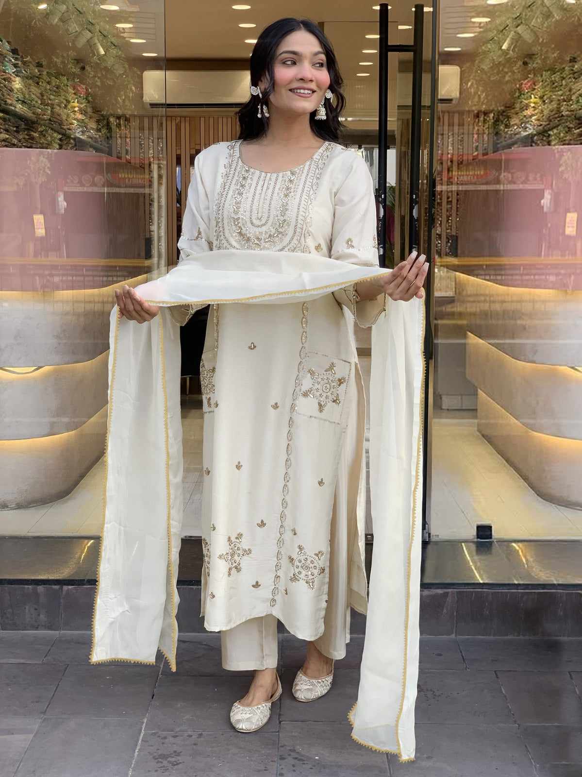 Women’s Kurta Pent Dupatta Set